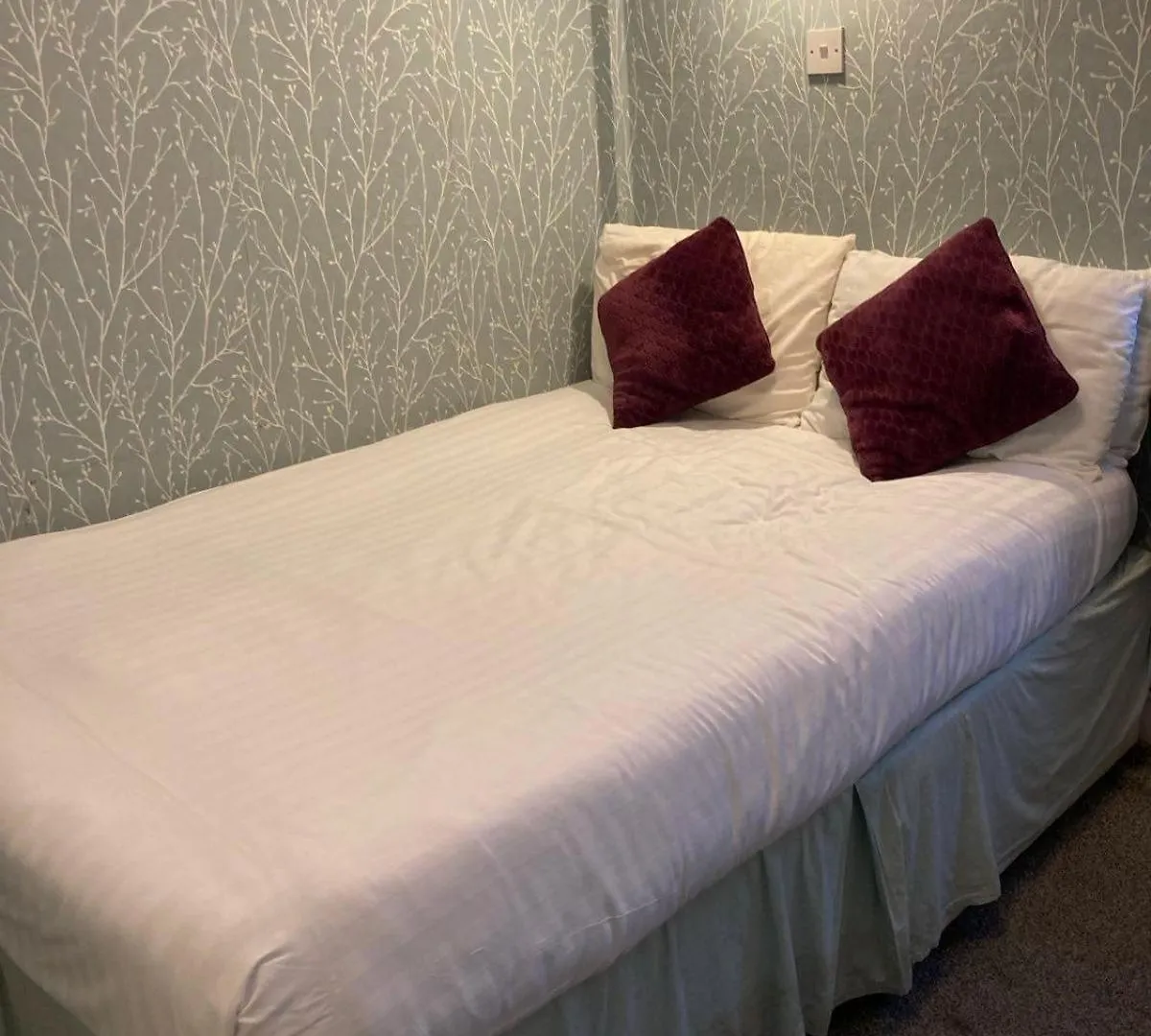 Iona Hotel 黑潭 0*,  英国