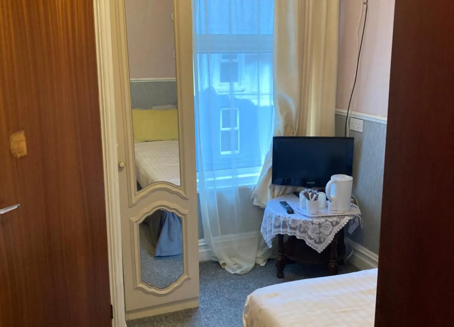 Bed & Breakfast Iona Hotel Blackpool