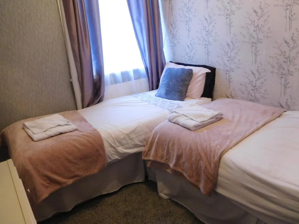 Bed & Breakfast Iona Hotel Blackpool