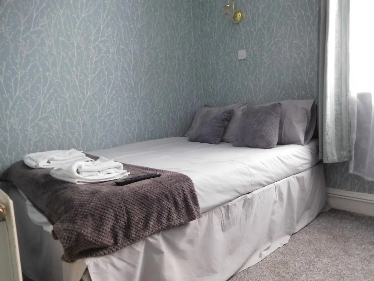 Bed & Breakfast Iona Hotel Blackpool