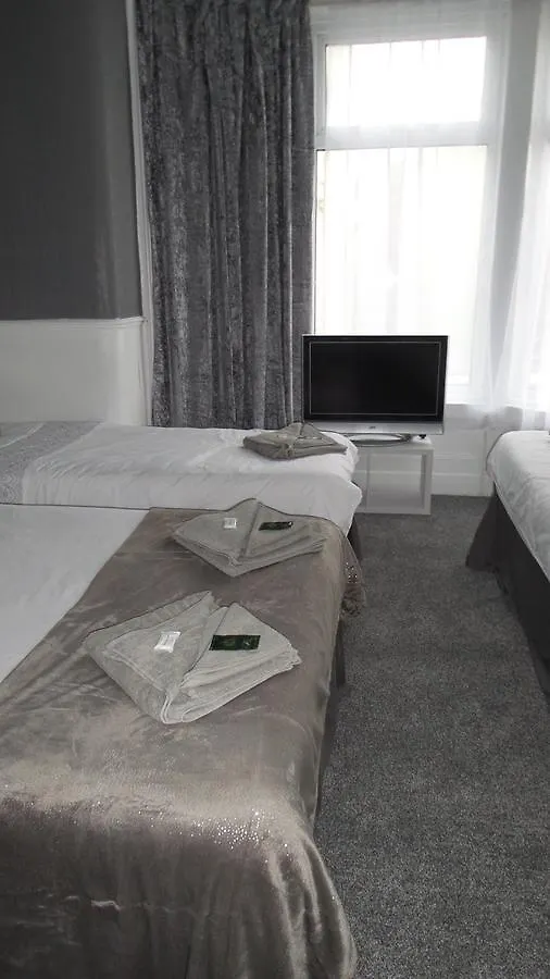 Iona Hotel location