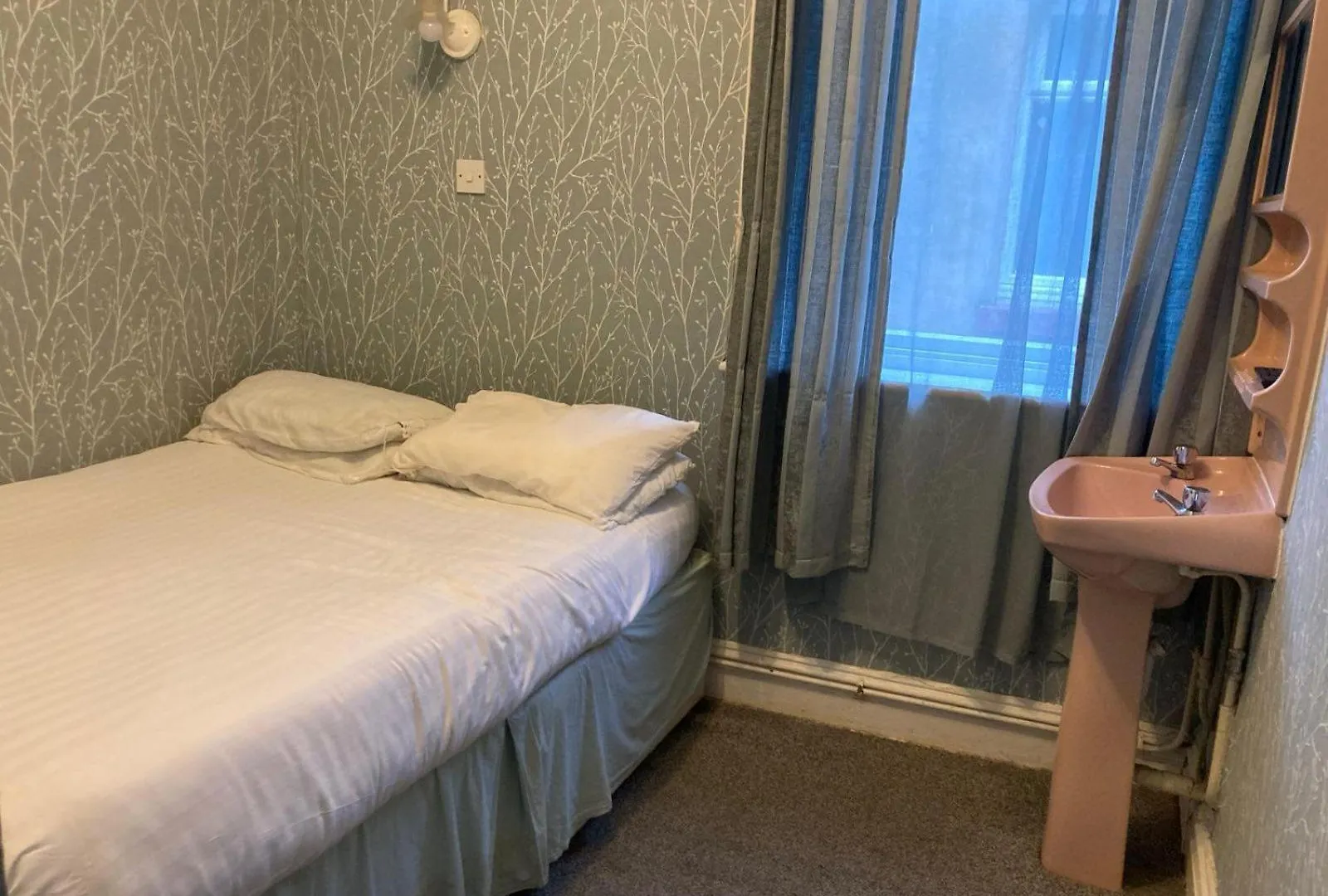 Bed & Breakfast Iona Hotel Blackpool Regno Unito